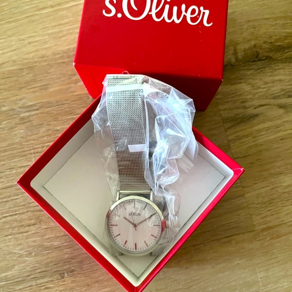 New S.Oliver women's watch stainless steel case and stylish Milanese bracelet - Picture 4 of 7